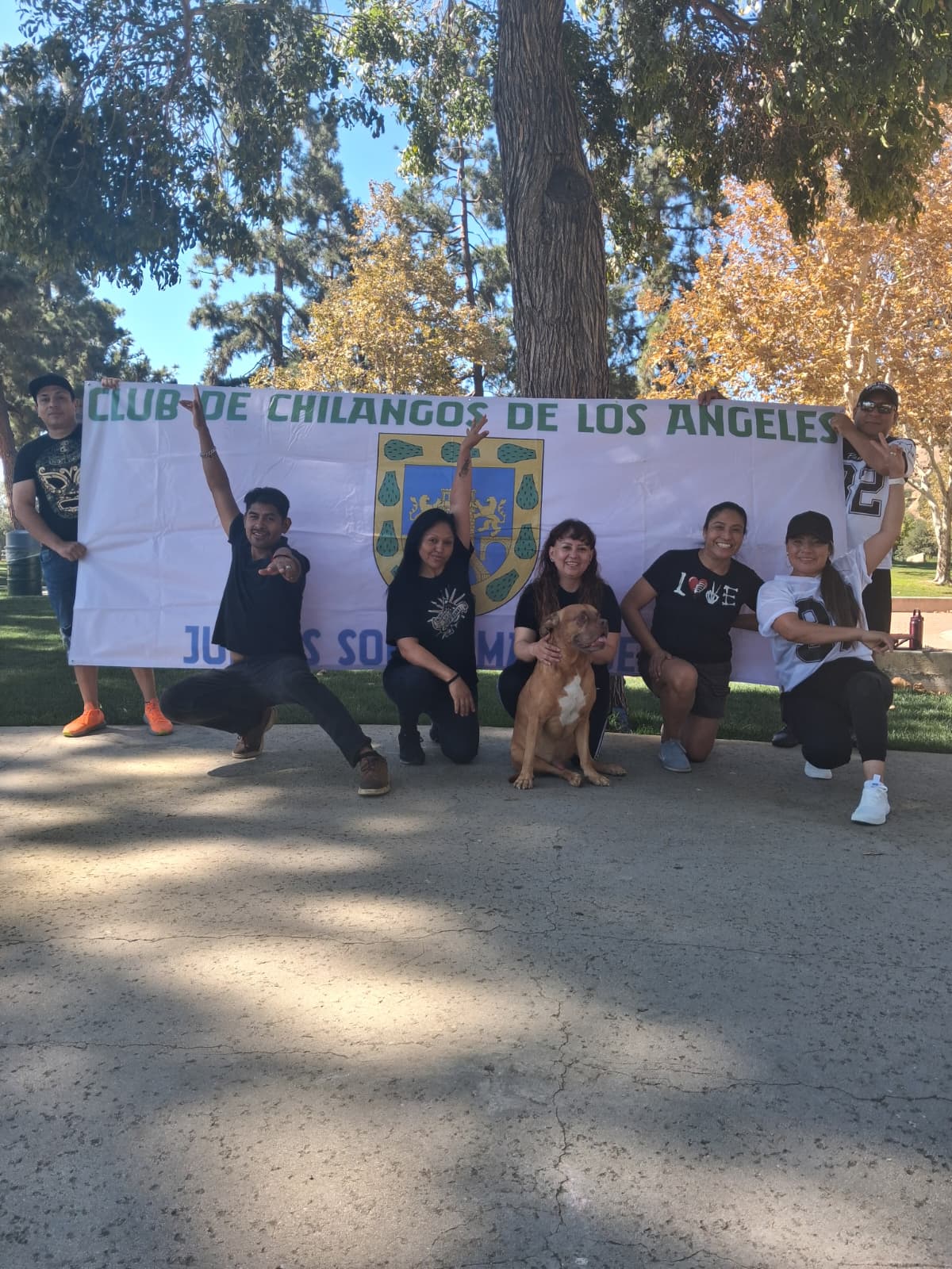 Integrantes del Club de Chilangos de Los Ángeles